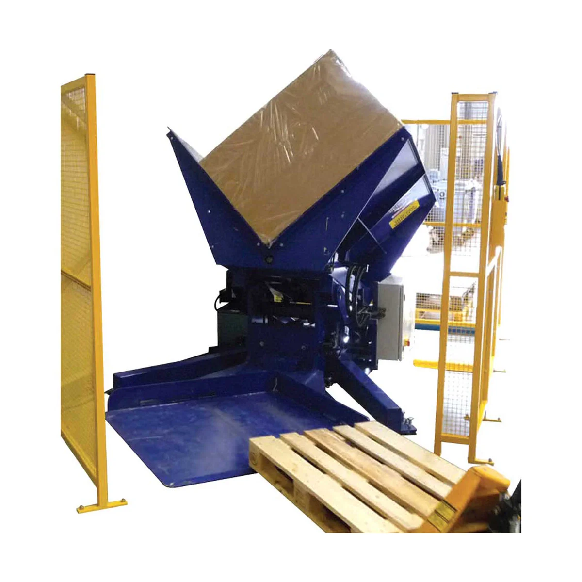 227_AIS.1 Pallet Changer In use with goods